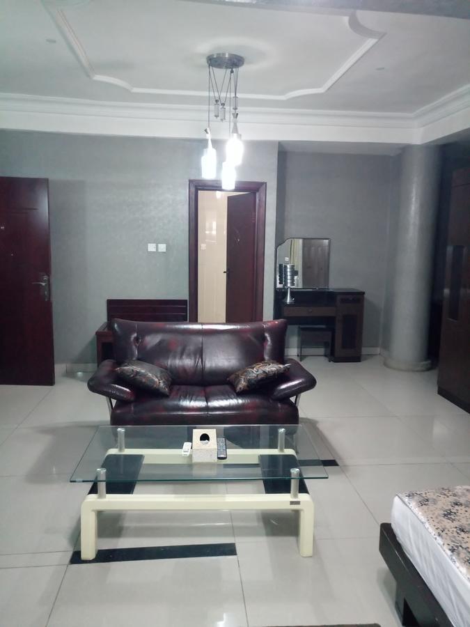 Crocodile Hotels And Restaurant Limited Kaduna Exterior foto
